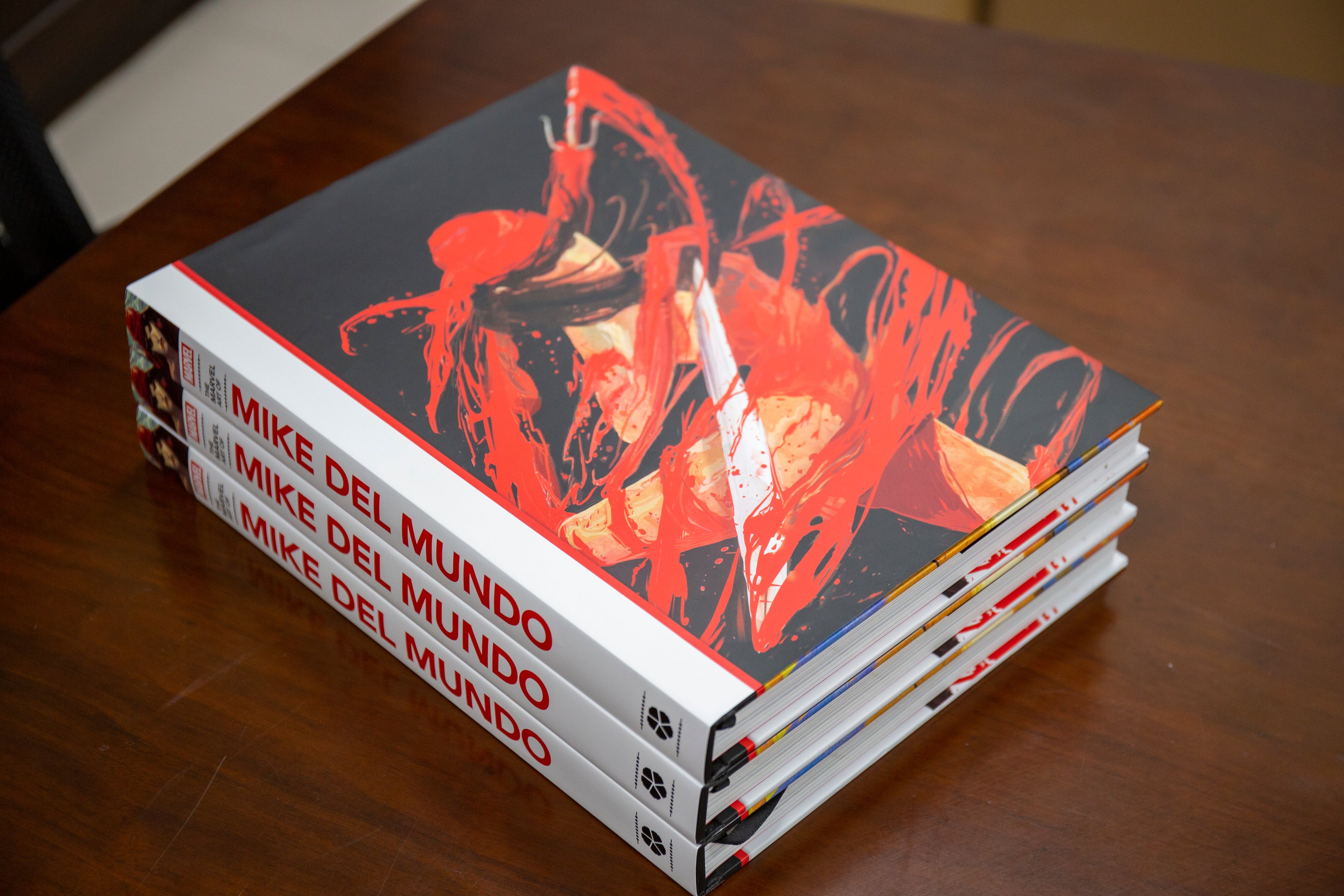 MARVEL ART OF MIKE DEL MUNDO HARD COVER + SLIPCASE + DUSTJACKET SIGNED